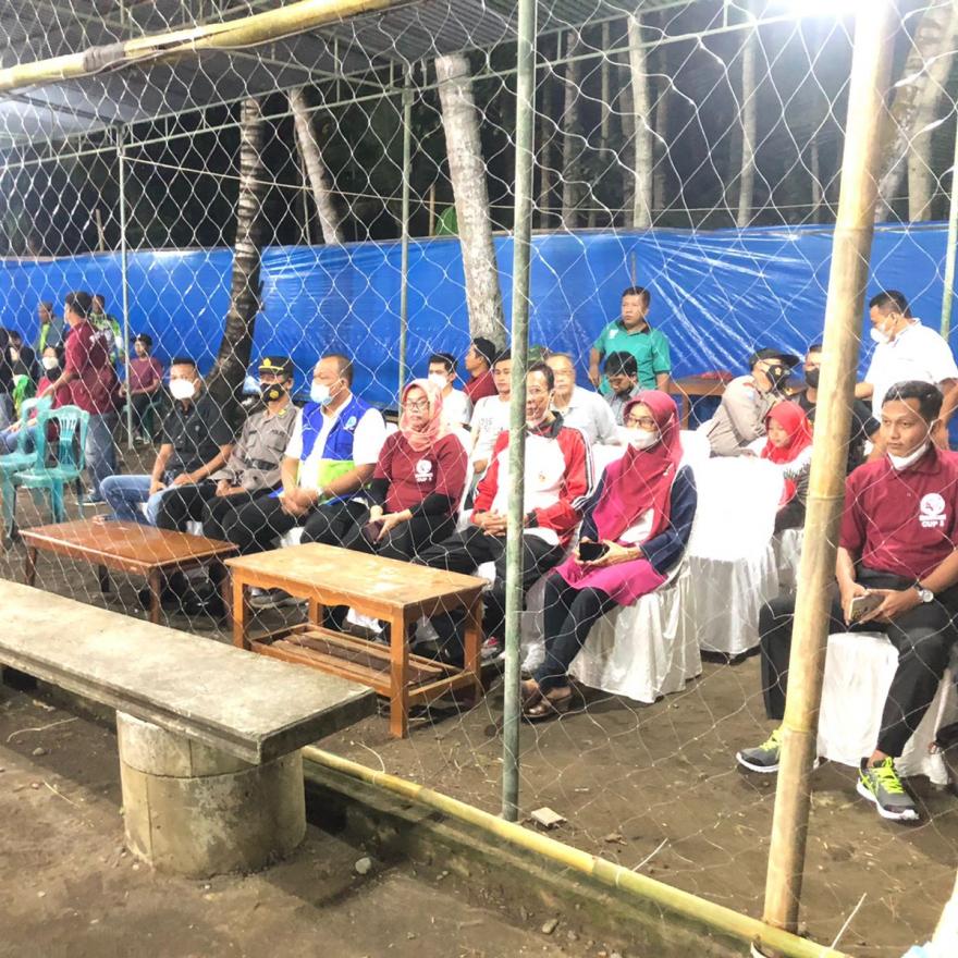 Garboruci Cup 3 Resmi Digelar, Ketua DPRD Kabupaten Kulon Progo Melakukan Pukulan Pertama 